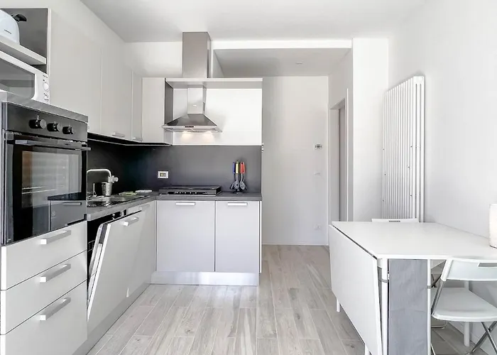 Nuovo Bilocale Con Posto Auto Apartamento